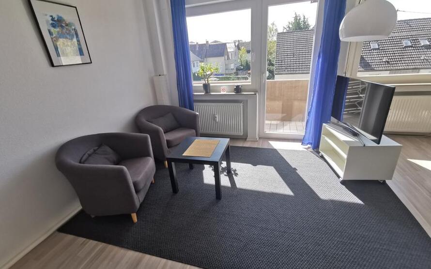 1-Zimmer-Apartment mit Parkplatz, Highspeed-Internet, großem TV, Küchenzeile, DuscheWC und Balkon