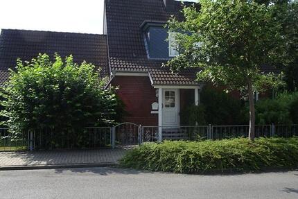 Haus Munster - 3 Zimmer, 125 m&sup2;, 1.190&euro; | Angebot:25349682