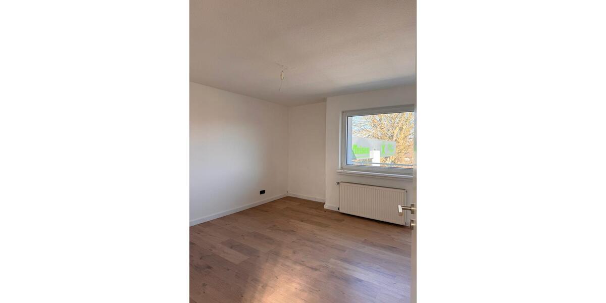 Etagenwohnung Butjadingen - 3 Zimmer, 85 m&sup2;, 1.250&euro; | Angebot:25989527