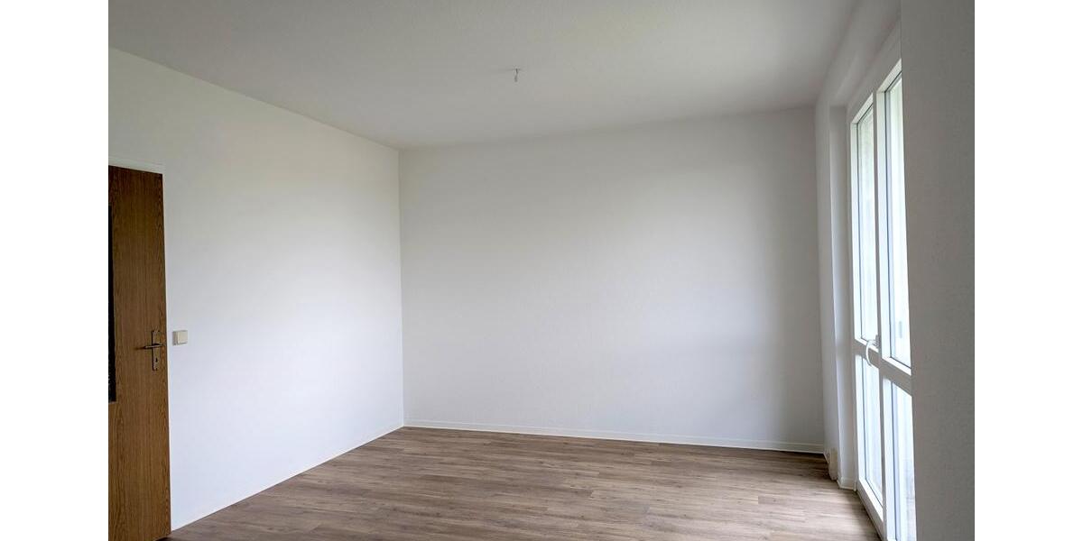Etagenwohnung Spremberg - 2.5 Zimmer, 58 m&sup2;, 351&euro; | Angebot:26536874