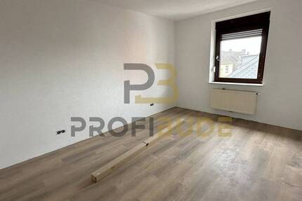 Traumhafte 3 Zimmer Dachgeschoss-Wohnung mit Einbauküche