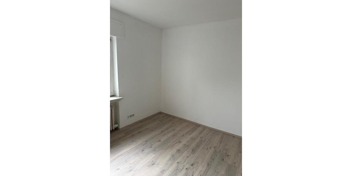 Etagenwohnung Wuppertal Gemarkung Barmen - 1 Zimmer, 38 m&sup2;, 429&euro; | Angebot:26606874