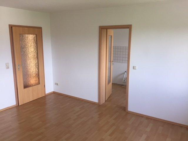 Etagenwohnung Pößneck - 3 Zimmer, 68 m&sup2;, 450&euro; | Angebot:26132363