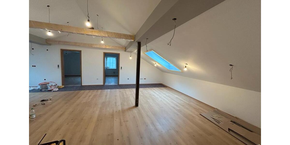 Dachgeschoßwohnung Mariaposching - 4 Zimmer, 1.050&euro; | Angebot:23621889