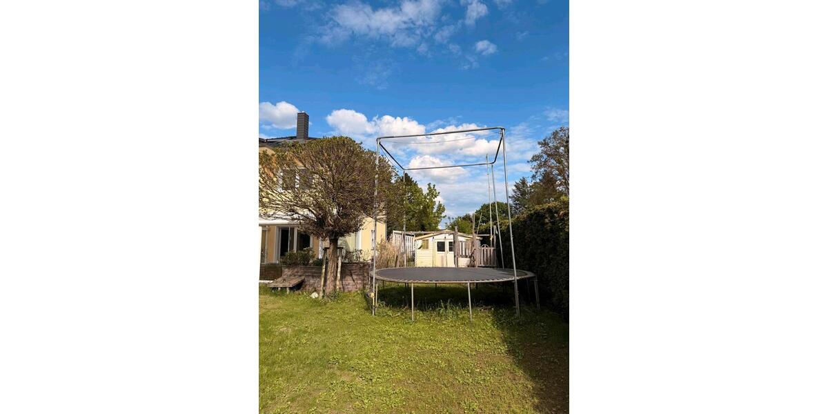 Villa Kleinmachnow - 6 Zimmer, 182 m&sup2;, 2.500&euro; | Angebot:26554802
