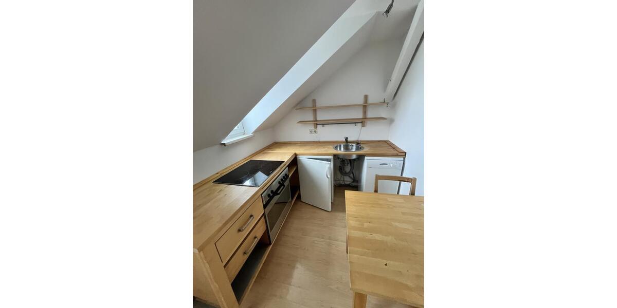 Etagenwohnung Mittweida - 2 Zimmer, 32 m&sup2;, 260&euro; | Angebot:25974121