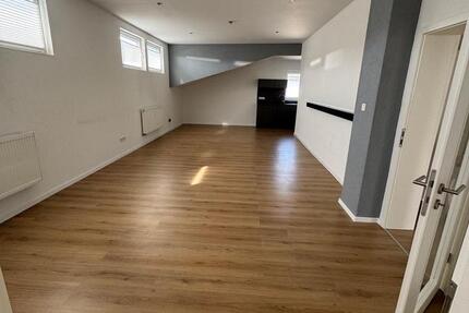 Wohnung Wabern - 3 Zimmer, 95 m&sup2;, 950&euro; | Angebot:25997870