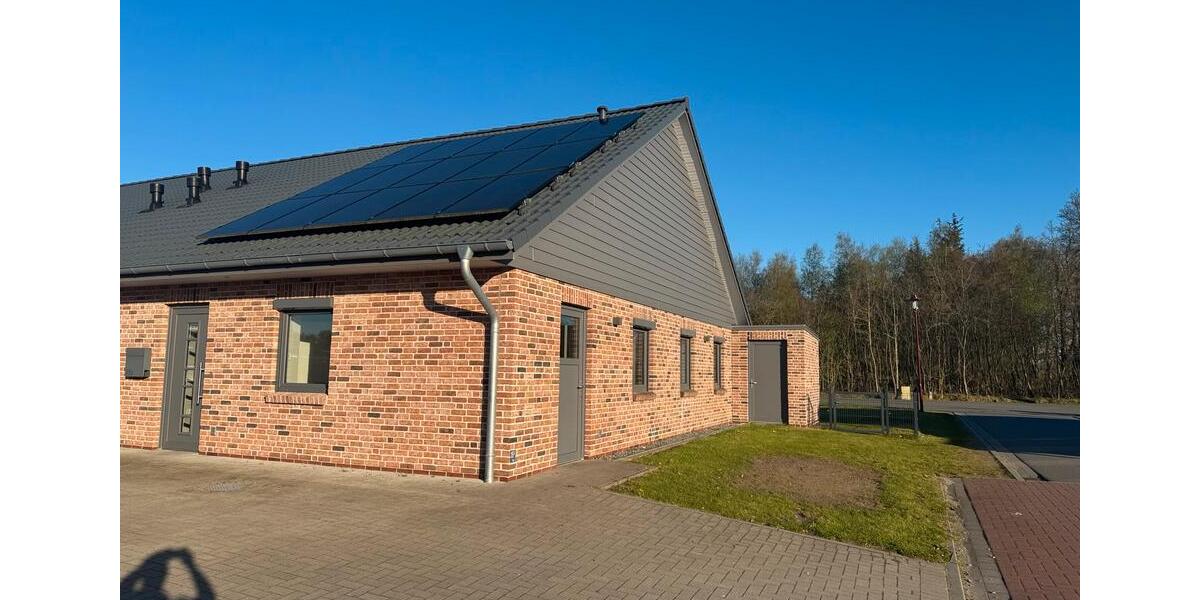 Doppelhaushälfte Langenhorn - 4 Zimmer, 94 m&sup2;, 1.040&euro; | Angebot:26287913