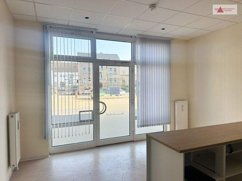 Gewerbeobjekt Kirchberg Burkersdorf - 3 Zimmer, 330&euro; | Angebot:25688338