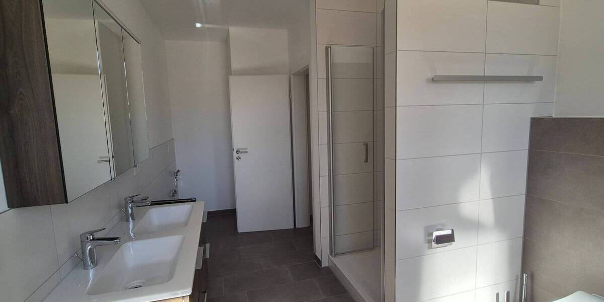 Etagenwohnung Vohburg an der Donau Vohburg - 4 Zimmer, 140 m&sup2;, 1.375&euro; | Angebot:25701213