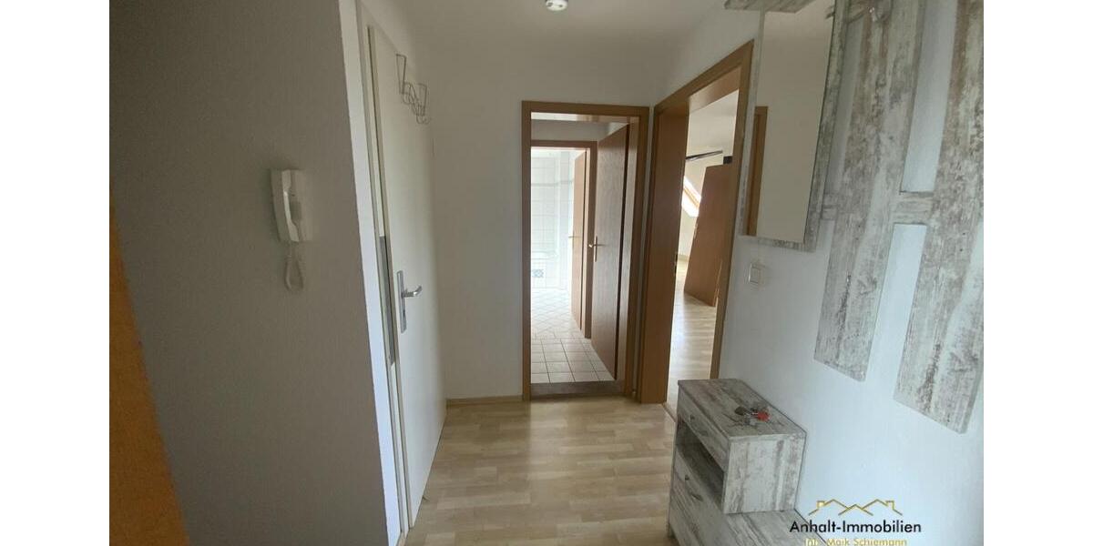 Dachgeschoßwohnung Bitterfeld-Wolfen Holzweißig - 3 Zimmer, 68 m&sup2;, 520&euro; | Angebot:24933906