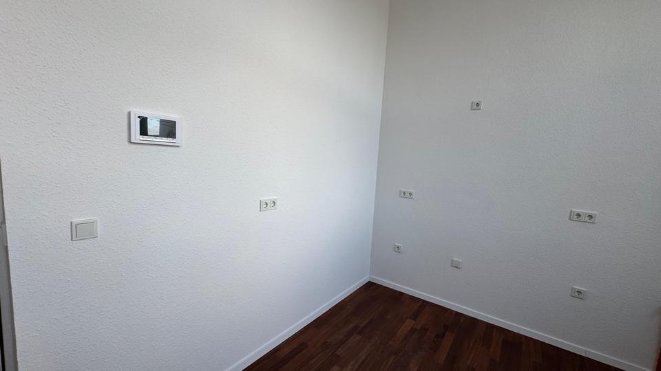 Etagenwohnung Saarbrücken - 3 Zimmer, 76 m&sup2;, 1.100&euro; | Angebot:26351506