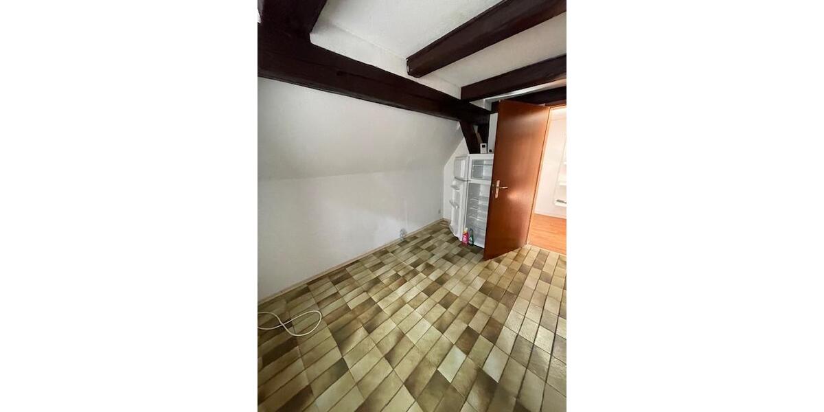 Dachgeschoßwohnung Rottenburg am Neckar - 3 Zimmer, 69 m&sup2;, 690&euro; | Angebot:26580014