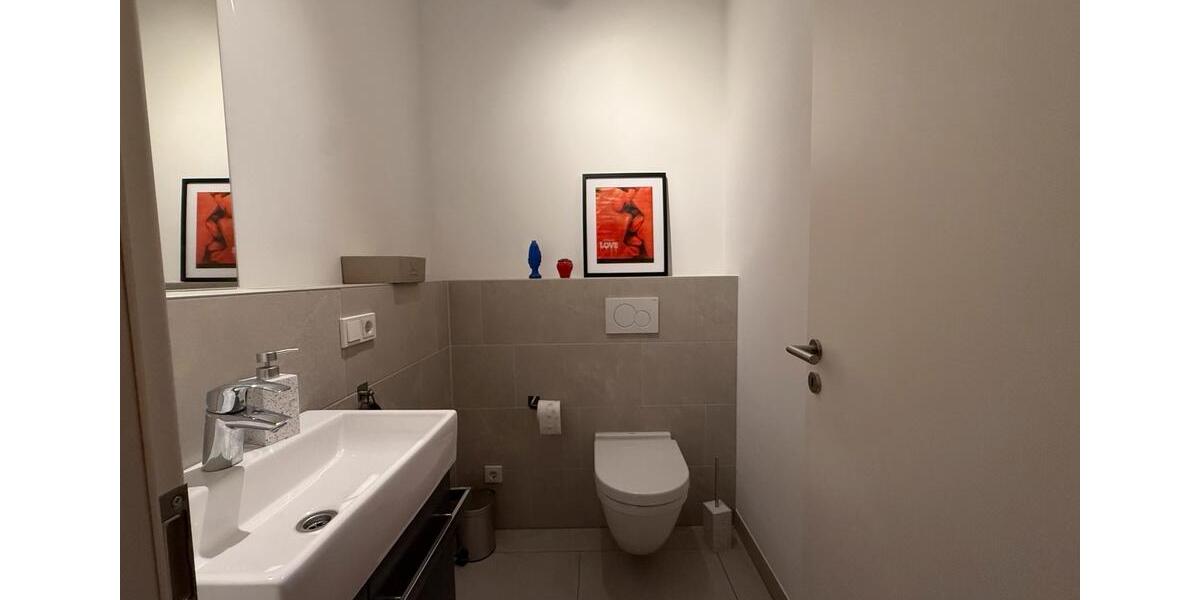 Erdgeschoßwohnung Saarbrücken - 2 Zimmer, 102 m&sup2;, 1.050&euro; | Angebot:24430851