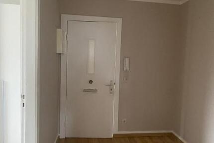 2 Zimmer Wohnung WG