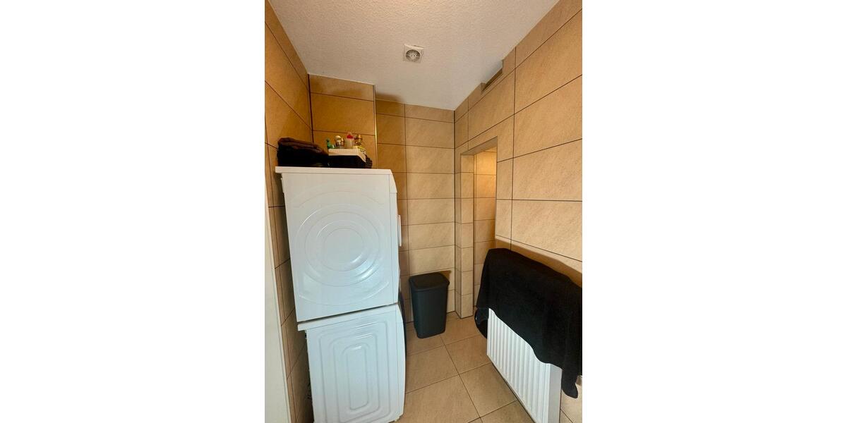 Erdgeschoßwohnung Siegen - 2 Zimmer, 64 m&sup2;, 695&euro; | Angebot:25832698