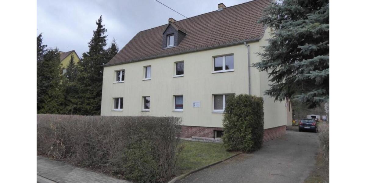Etagenwohnung Bernsdorf - 2 Zimmer, 50 m&sup2;, 300&euro; | Angebot:24360380