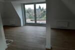 Dachgeschoßwohnung Wilhelmshaven Heppens - 2 Zimmer, 81 m&sup2;, 710&euro; | Angebot:26040405