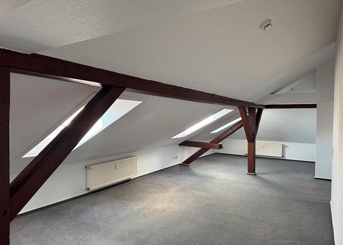 Dachgeschoßwohnung Oschersleben (Bode) - 2 Zimmer, 56 m&sup2;, 265&euro; | Angebot:25181951
