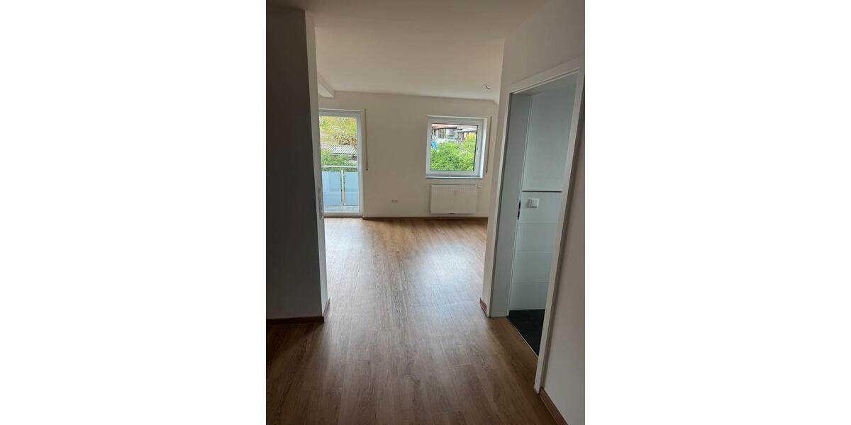 Etagenwohnung Forchheim - 2 Zimmer, 80 m&sup2;, 800&euro; | Angebot:26699655