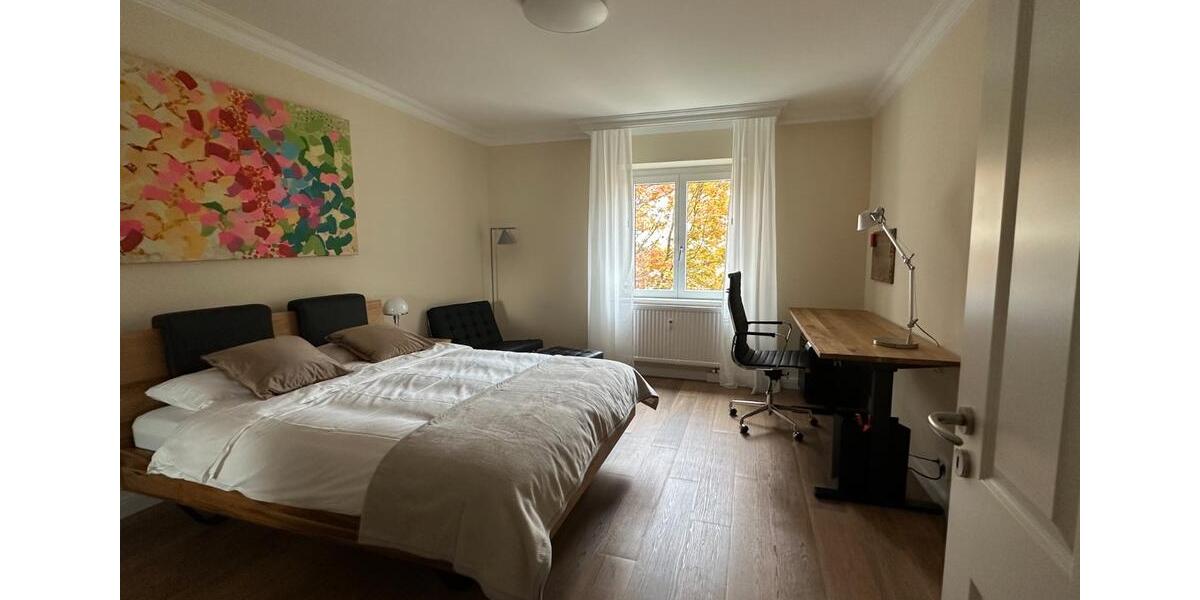 Möbliertes WG Zimmer in 3er Frauen WG-Weststadt Ulm 19 zimmer