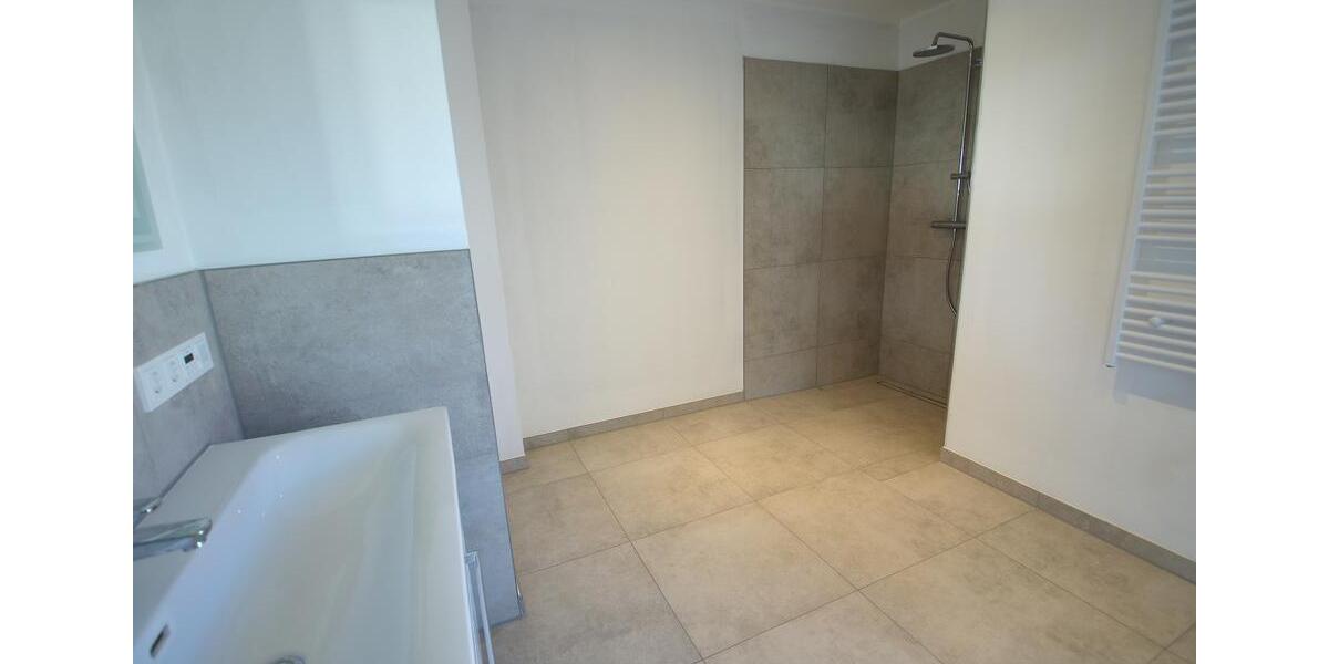 Etagenwohnung Bad Oeynhausen - 3 Zimmer, 141 m&sup2;, 1.551&euro; | Angebot:26637419