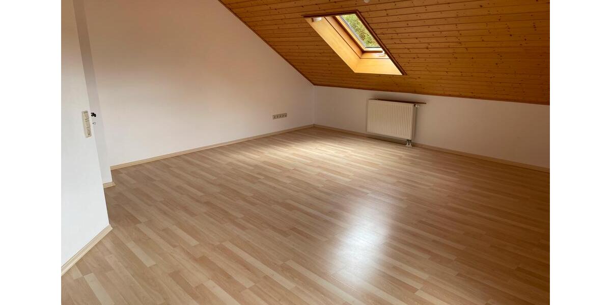 Wunderschöne helle Wohnung mit Blick über Boxberg 3 zimmer