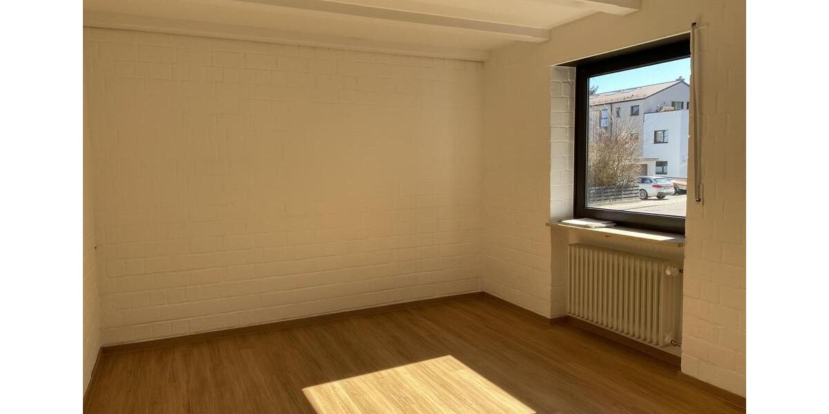 Einfamilienhaus Lappersdorf - 6.5 Zimmer, 160 m&sup2;, 1.850&euro; | Angebot:26648249