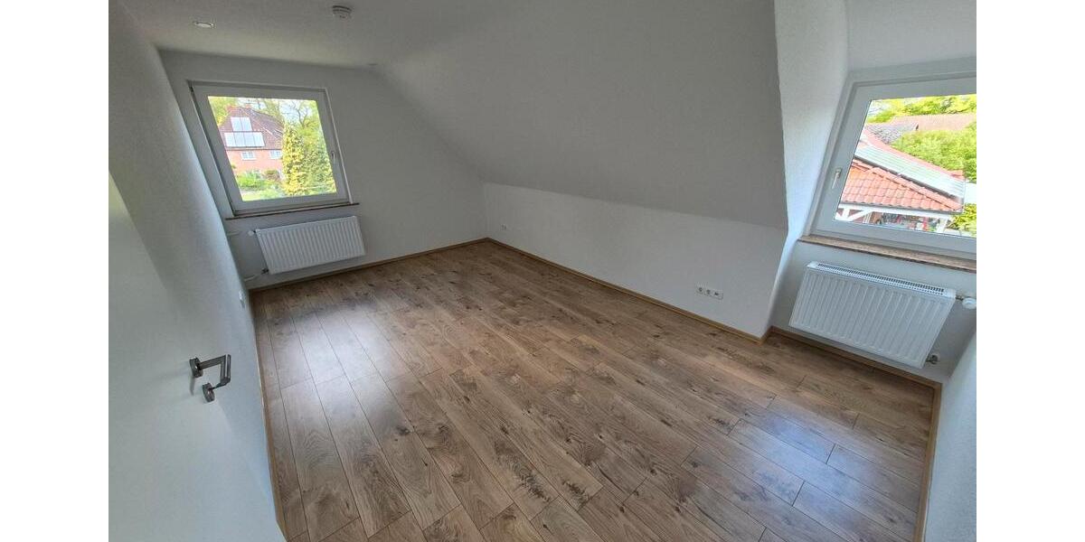 Dachgeschoßwohnung Hanstedt - 3 Zimmer, 71 m&sup2;, 920&euro; | Angebot:26588532