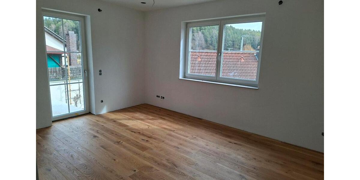 Etagenwohnung Ursensollen - 5 Zimmer, 131 m&sup2;, 1.285&euro; | Angebot:24842115