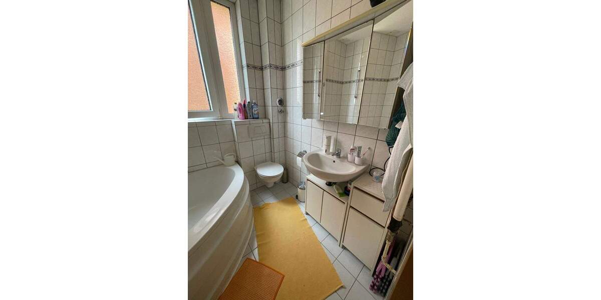 Zimmer Wilhelmshaven Innenstadt - 5 Zimmer, 120 m&sup2;, 700&euro; | Angebot:25696213