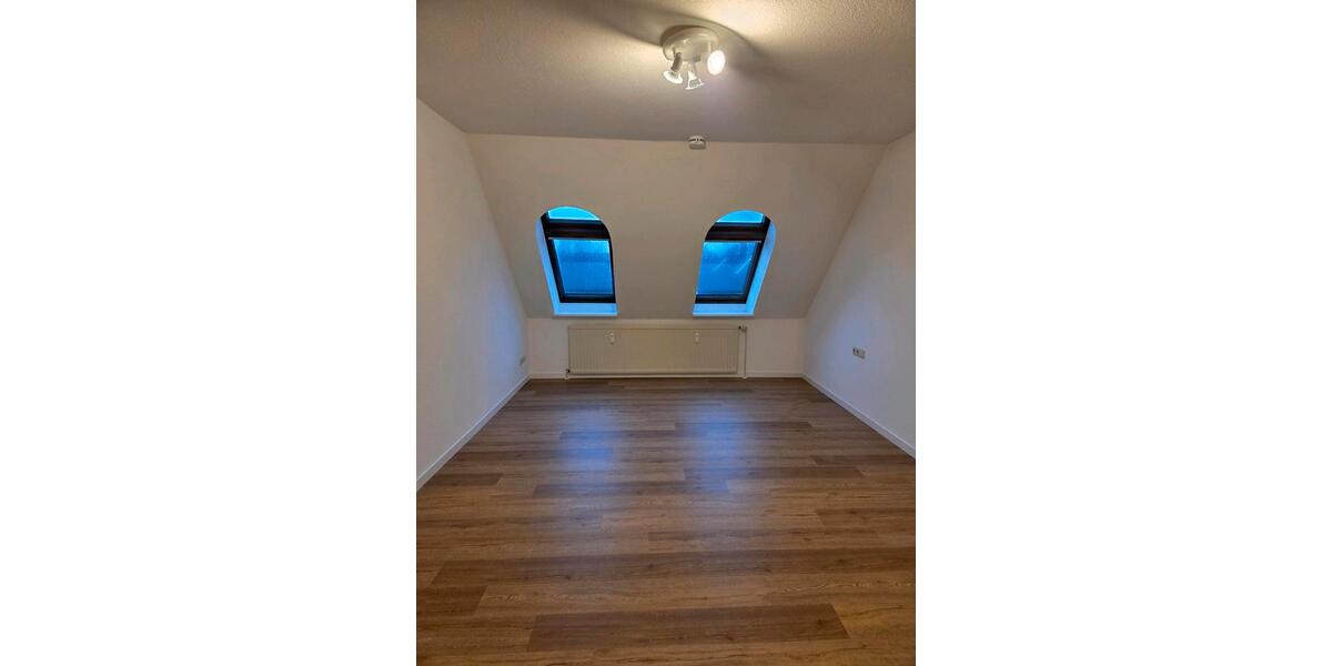 Anfrage Stop-Helle 3-Zimmer-Wohnung+Garage in ruhiger Lage – 82m² 3 zimmer