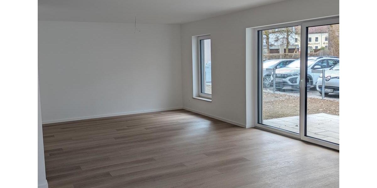Erdgeschoßwohnung Straubing - 3 Zimmer, 106 m&sup2;, 1.370&euro; | Angebot:26636170