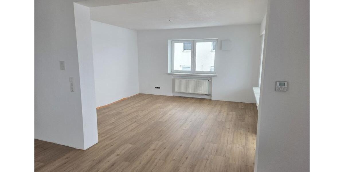 Etagenwohnung Westhausen - 3 Zimmer, 88 m&sup2;, 984&euro; | Angebot:25180473