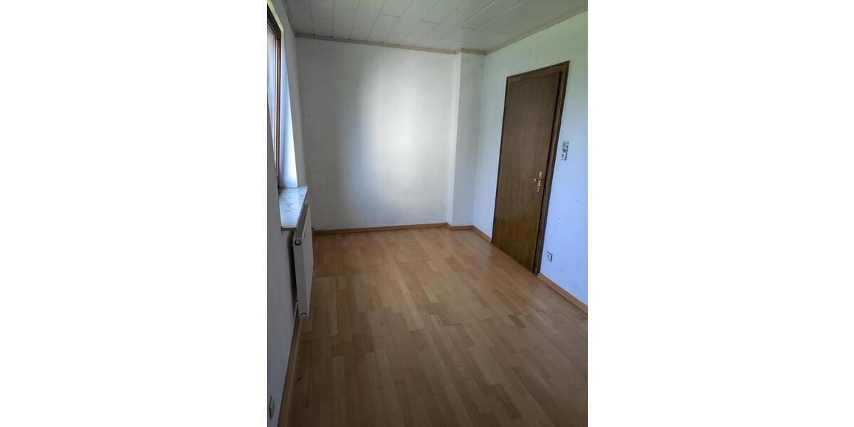 Hochparterre Eiterfeld - 3 Zimmer, 60 m&sup2;, 350&euro; | Angebot:26671578