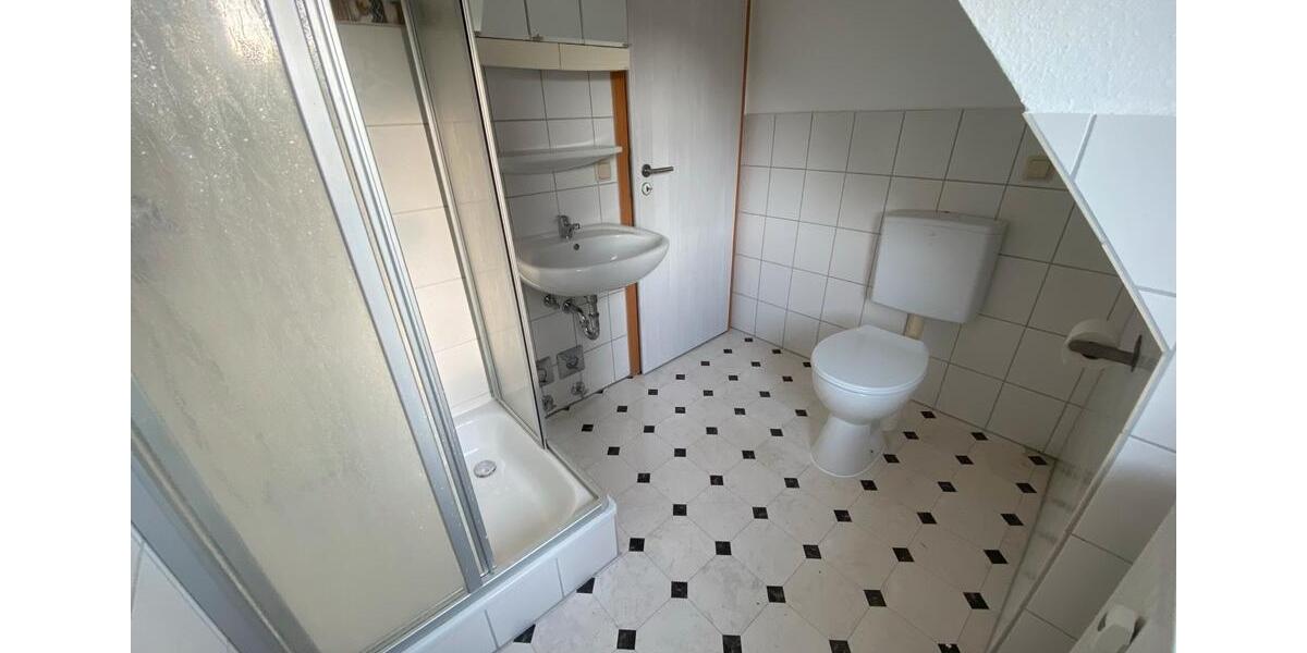 Dachgeschoßwohnung Eschwege - 2 Zimmer, 55 m&sup2;, 400&euro; | Angebot:26125460