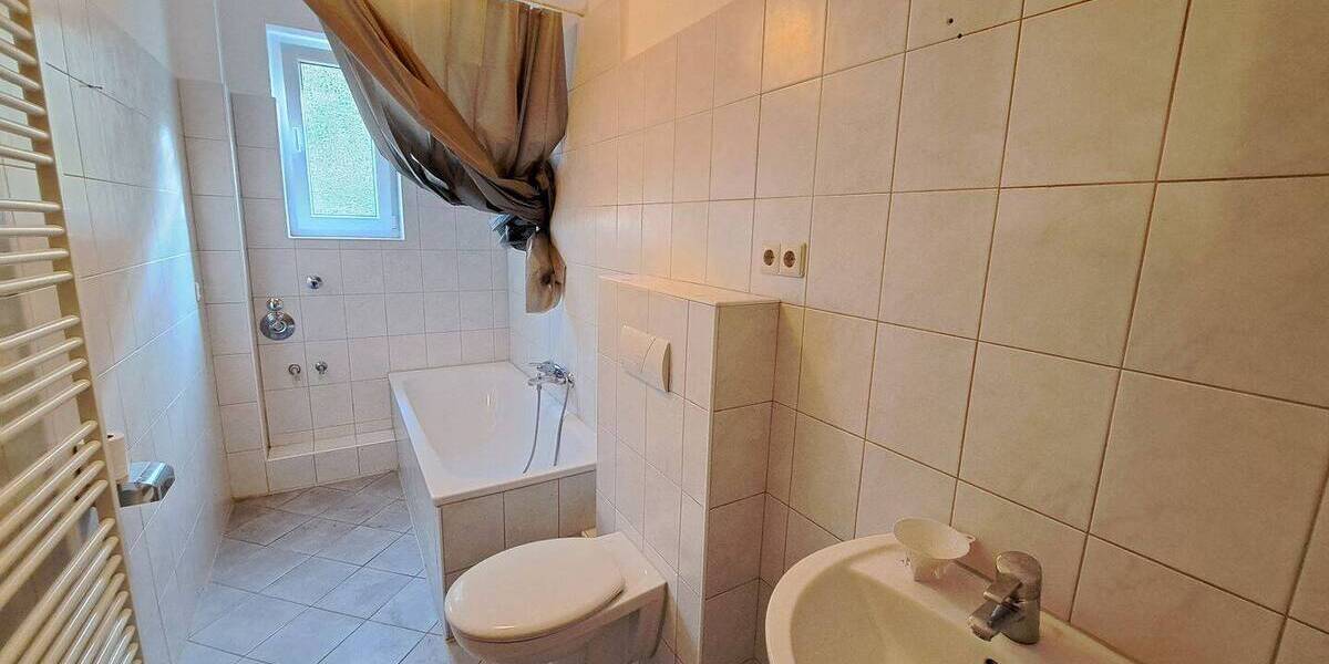 Etagenwohnung Bremerhaven Geestemünde - 4 Zimmer, 90 m&sup2;, 600&euro; | Angebot:26503150