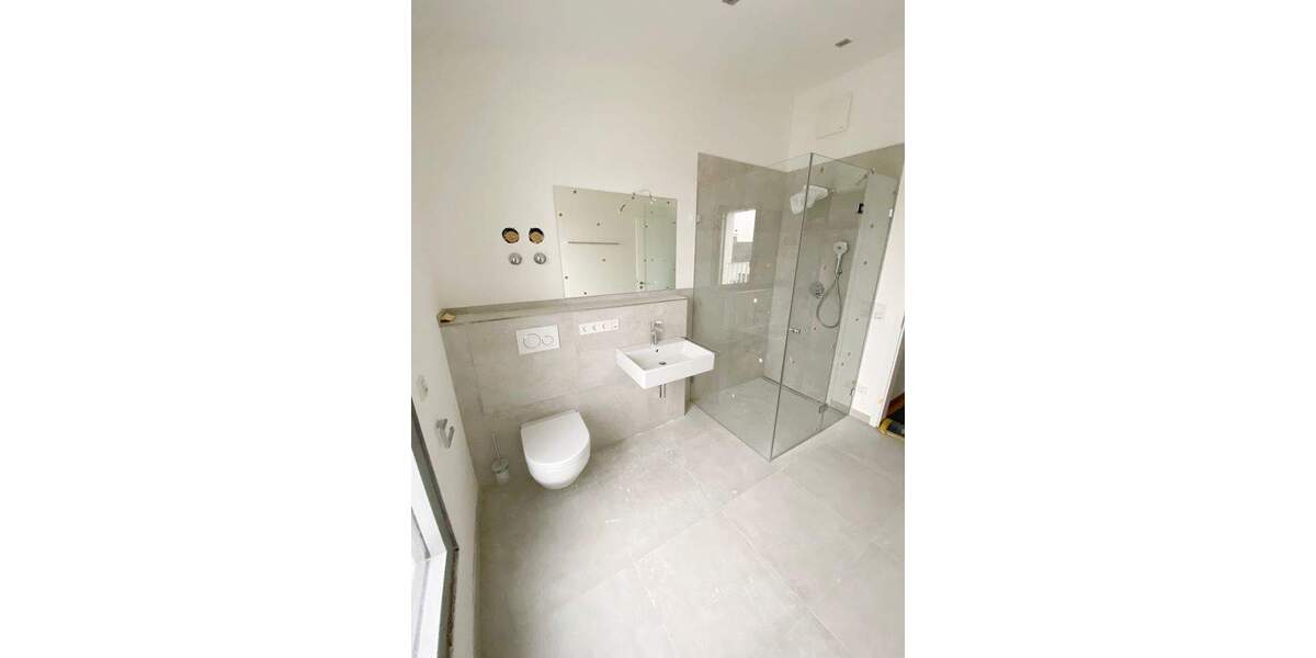 Etagenwohnung München Trudering-Riem - 3 Zimmer, 86 m&sup2;, 2.550&euro; | Angebot:24504350