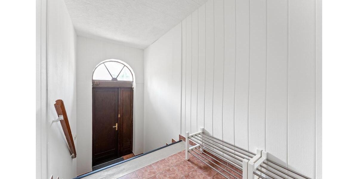 Hochparterre Falkensee - 12 Zimmer, 218 m&sup2;, 23&euro; | Angebot:26613286