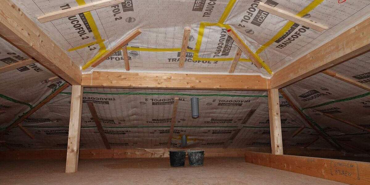 Etagenwohnung Esens - 3 Zimmer, 92 m&sup2;, 990&euro; | Angebot:25729417