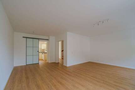 Haus Fischbach Fischbach - 5 Zimmer, 137 m&sup2;, 2.180&euro; | Angebot:26655412