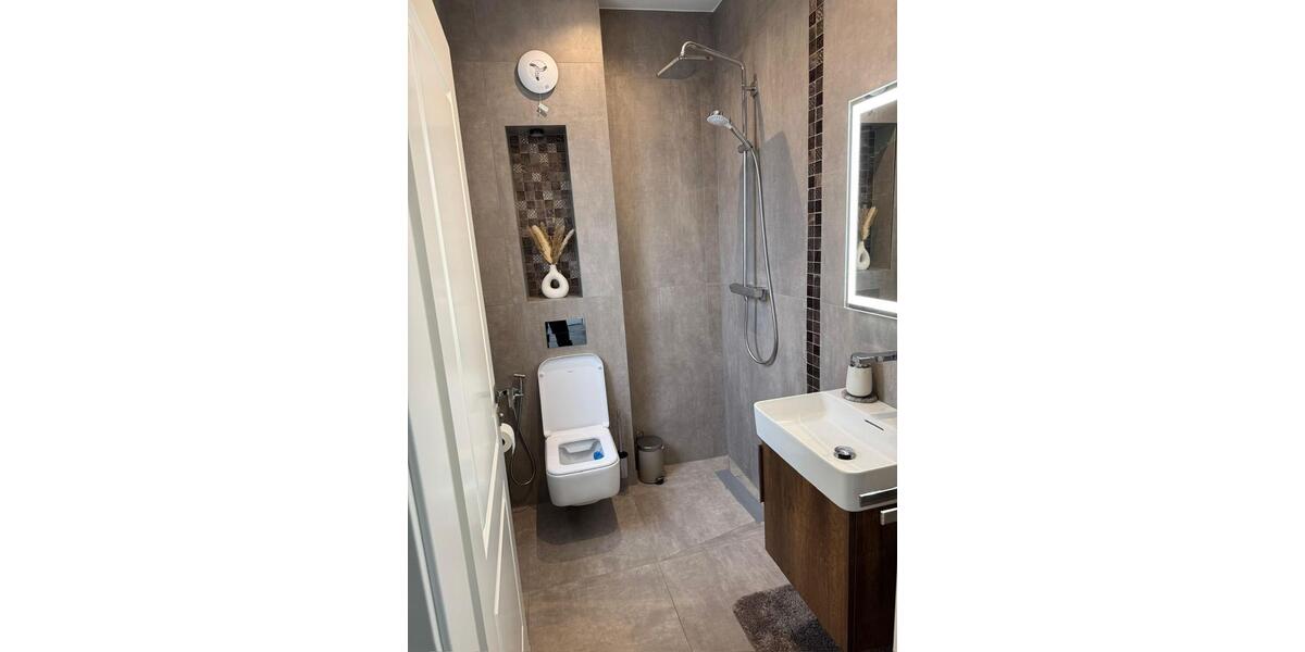 Einfamilienhaus Rheine - 7 Zimmer, 236 m&sup2;, 2.200&euro; | Angebot:26266276
