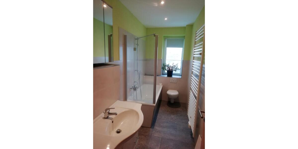 Etagenwohnung Bischofswerda - 2 Zimmer, 62 m&sup2;, 403&euro; | Angebot:25965276