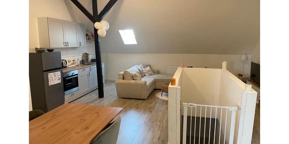 Etagenwohnung Jade - 2.5 Zimmer, 80 m&sup2;, 900&euro; | Angebot:25858527