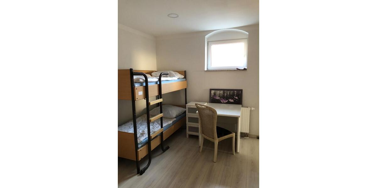 Wohnen auf Zeit Rangsdorf - 1 Zimmer, 100 m&sup2;, 80&euro; | Angebot:24473710