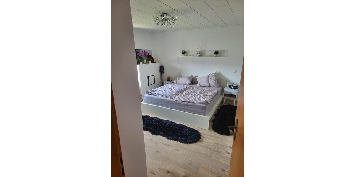 Etagenwohnung Elsendorf - 4 Zimmer, 149 m&sup2;, 1.569&euro; | Angebot:26225252