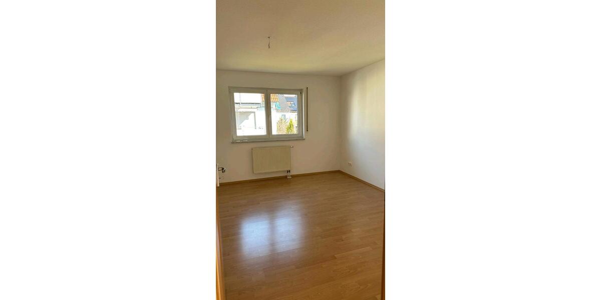 Etagenwohnung Fürth Südstadt - 3 Zimmer, 85 m&sup2;, 1.450&euro; | Angebot:25925053