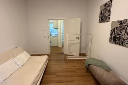 Erstbezug kernsaniertes möbliertes Apartment St. Johannis zimmer