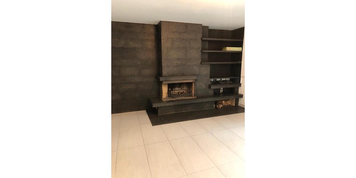 Einfamilienhaus Dreieich - 9 Zimmer, 300 m&sup2;, 4.200&euro; | Angebot:26336525