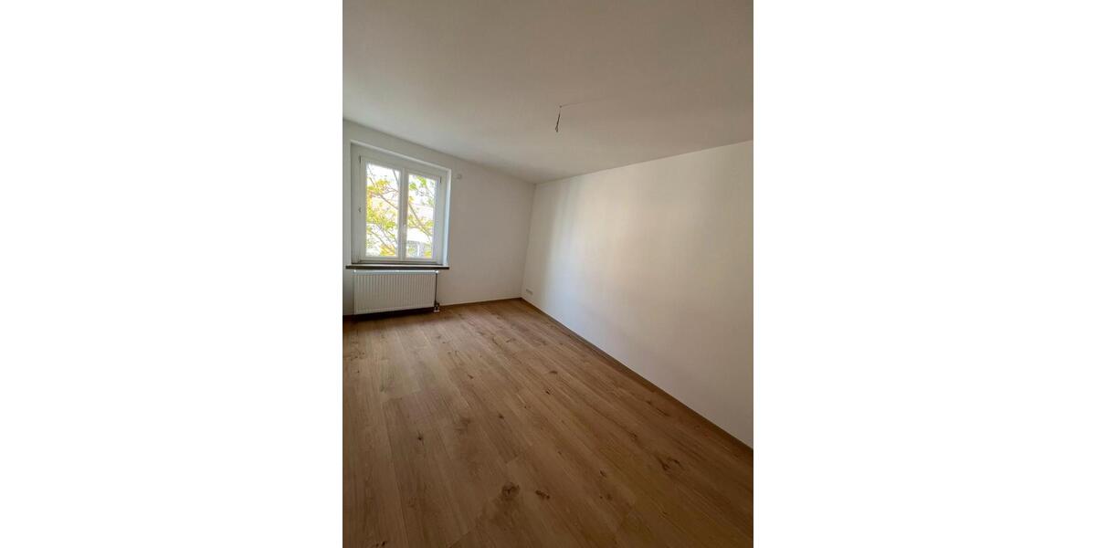 Etagenwohnung Barby - 5 Zimmer, 130 m&sup2;, 800&euro; | Angebot:26248806